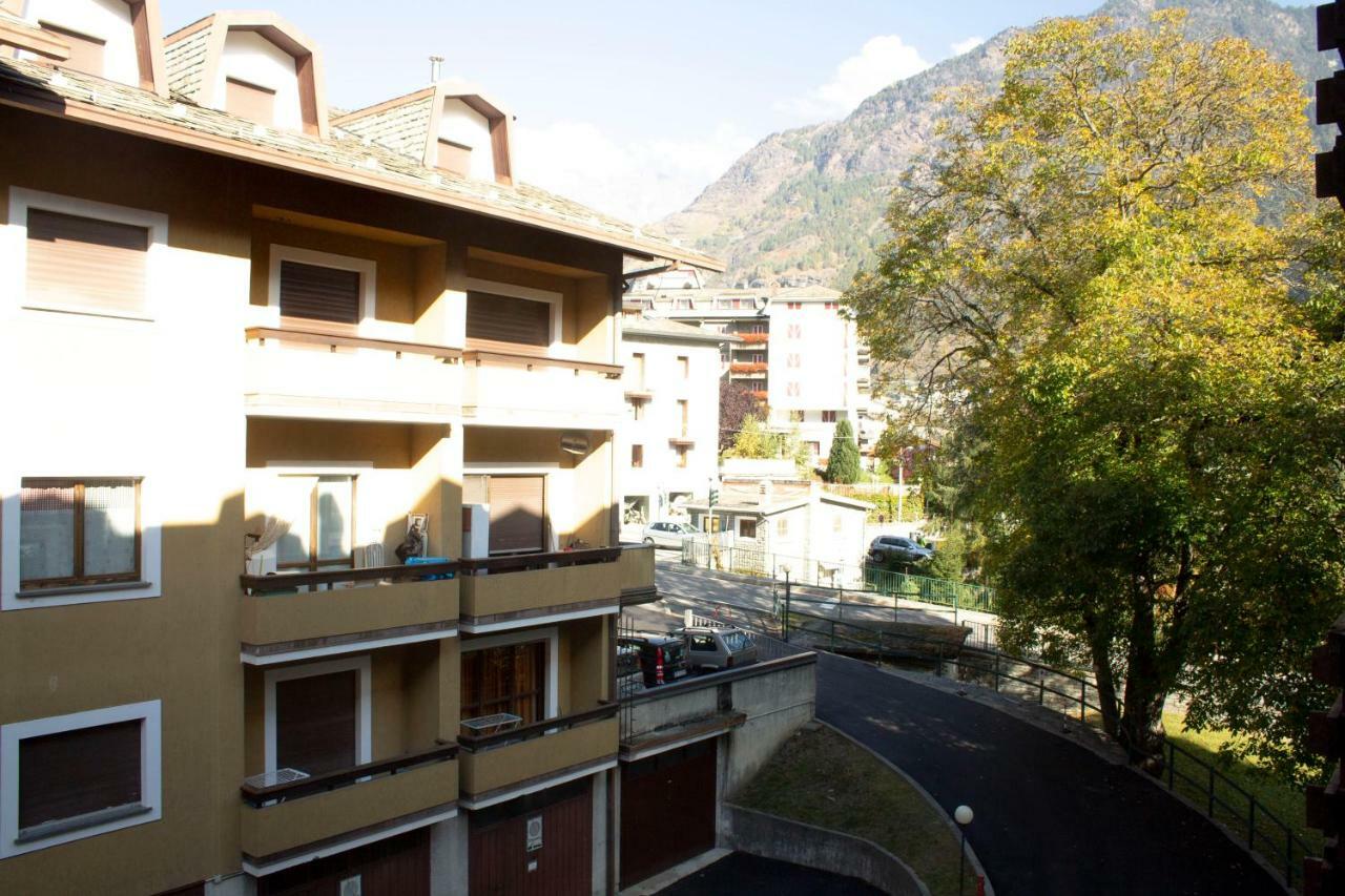Appartamento In Centro A Chiesa Valmalenco Chiesa in Valmalenco Eksteriør bilde